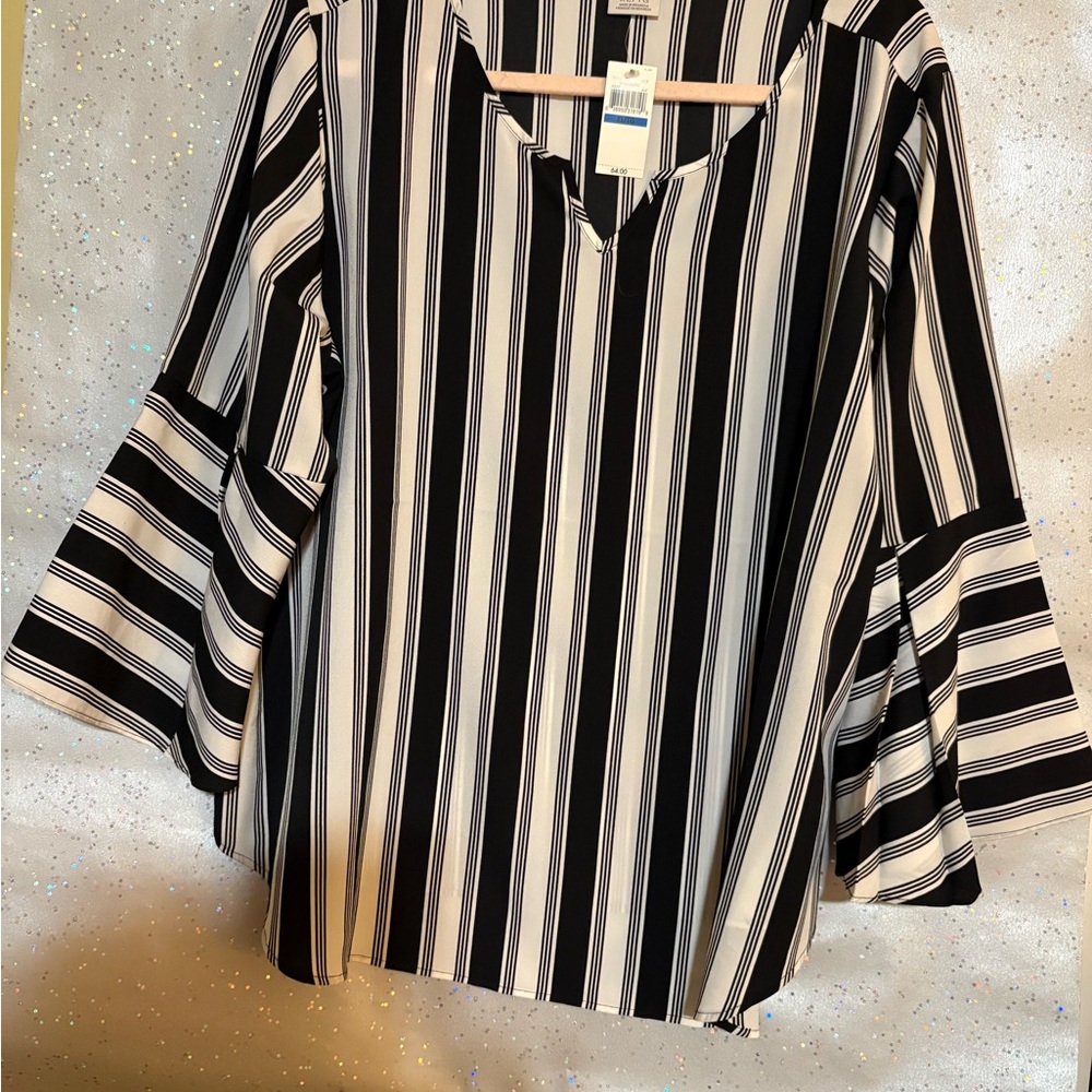 NEW w/tags Van Heusen Black and White Striped Blouse